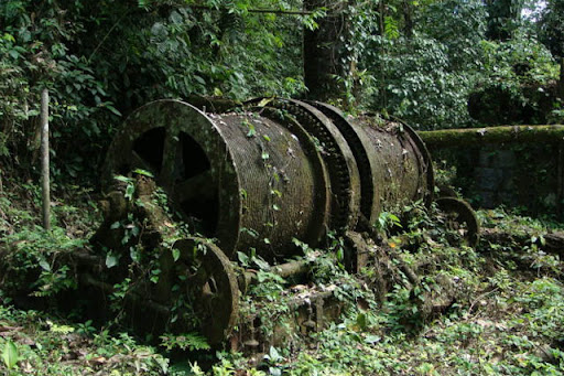 Old+mining+equipment Old+mining+equipment