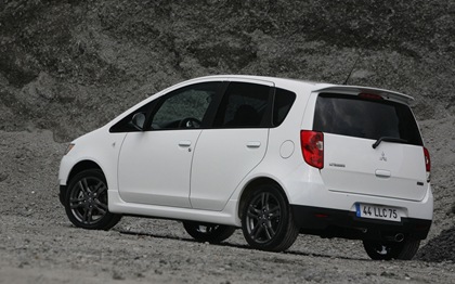 Mit_Colt_Ralliart_2009_02