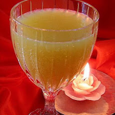 Buck's Fizz - Champagne and Orange Cocktail