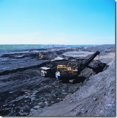 TS-Open_pit_Suncor-600