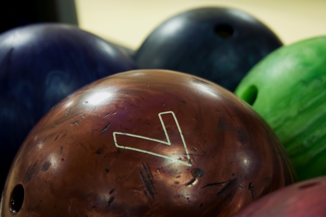 [bowlingball[2].jpg]