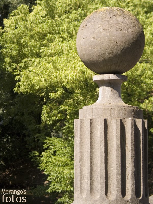 Détail du château de Lombise - Hainaut - Belgique - Anne-Sarine Limpens 2008