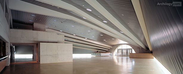 Interieur van het Palacio de Deportes de Santander Interior of Palacio De Deportes De Santander
