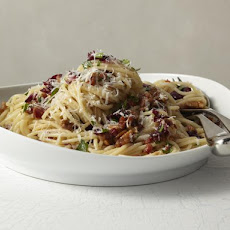 Spaghetti with Pecans and Radicchio