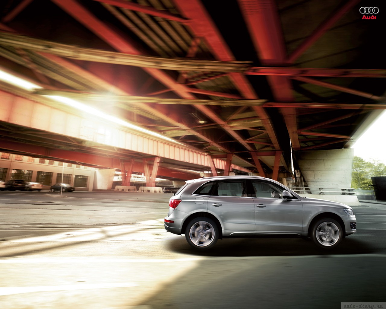 [auto-diary.ru_Audi_Q5_4.jpg]