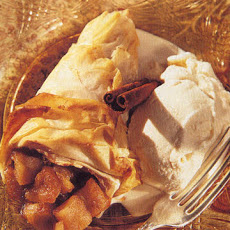 Apple Phyllo Cornucopias