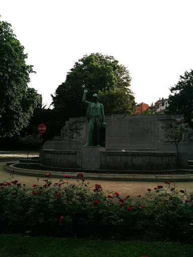 Monument aux Morts - Ixelles