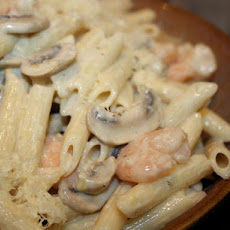 Creamy Seafood and Mushroom Pasta