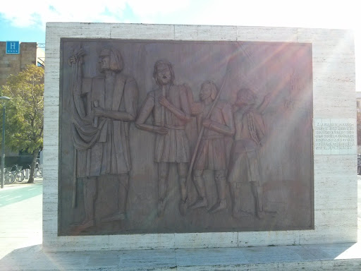 Monumento a Rodrigo De Triana 