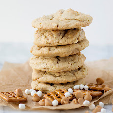 Pretzel Marshmallow Peanut Butter Chip Cookies [Week 5 of 12 Weeks of Christmas Cookies]