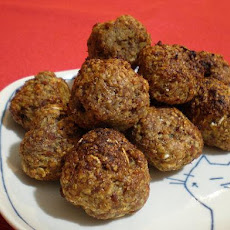 It's Raining Cat and Dog Balls! (Treats)