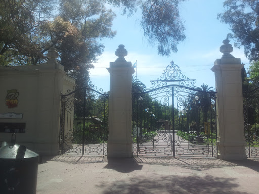 Entrada Jardín Zoológico-La Plata