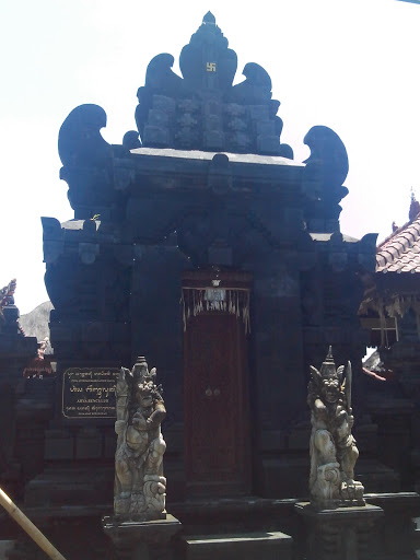 Arya Benculuk Temple