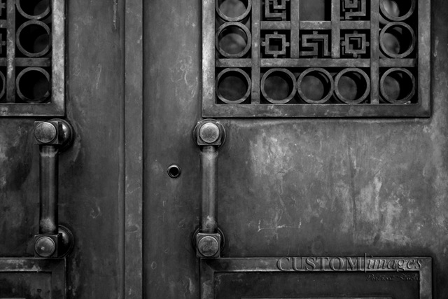 [door[6].jpg]