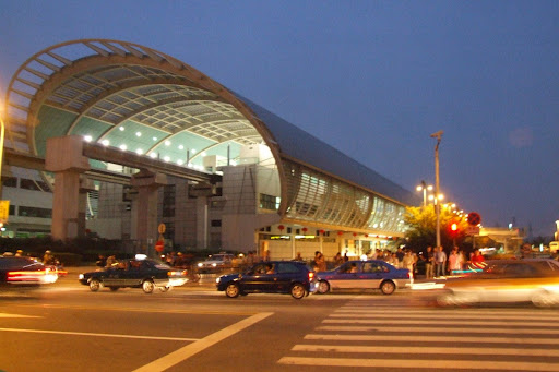 Maglev Trenin Shanghai metro sistemine baglandigi yer. Yani bir baska deyisle yolculugumuzun baslangic noktasi.
