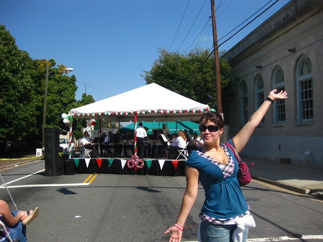 [Italian Festival + Jazz Festival 005[4].jpg]