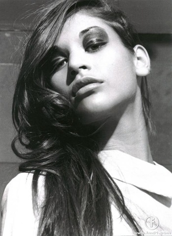 [Dayana-Mendoza-1[11].jpg]