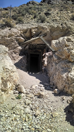 Old Rhyolite Mine