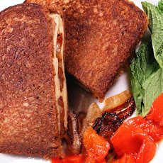 French Onion Soup Grilled Cheese