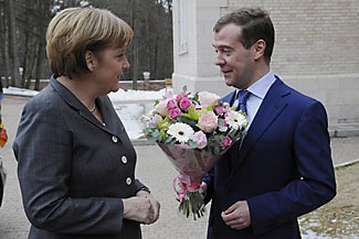 [medve merkel[2].jpg]