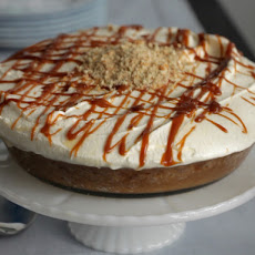 Salted Caramel Banana Pudding Pie
