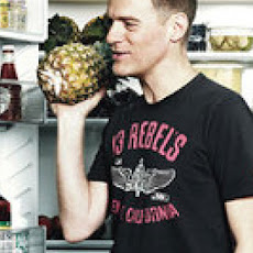 Bryan Adams' Pineapple-Ginger Juice