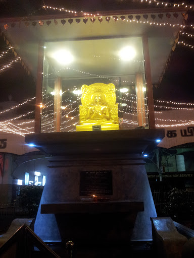 Buddha Statue in Fort Railway Station