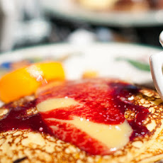 Lemon & Ricotta Pancakes With Raspberry Sauce