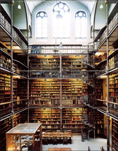 [biblioteca_1[12].jpg]