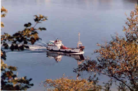 [Lismore ferry in Oban bay  Sept 1986[3].jpg]