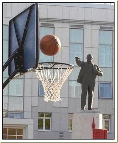 [lenin-basketball-thumb[2].jpg]