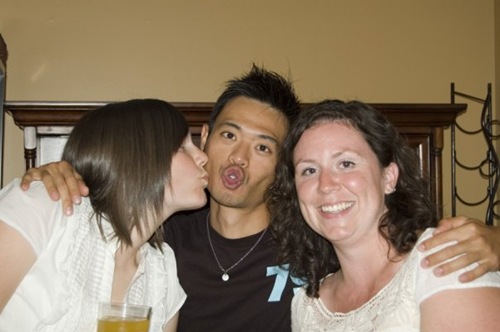 [mikey lindz and tanya[3].jpg]