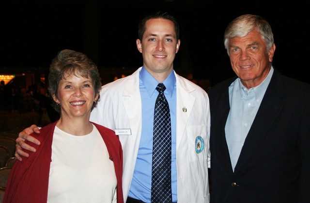 [Alex_white3[2].jpg]