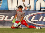 Luis Michel lesionado en partido en contra del Atlante, Superliga 2008
