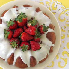 Pound Cake with Strawberry Coulis