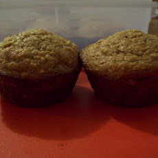 Low-Fat Oatmeal Muffins