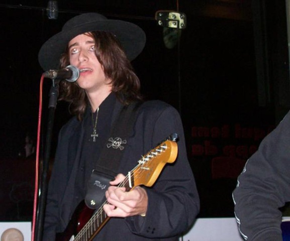 [100_3971_800x599[3].jpg]