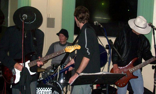 [100_4023_800x599[3].jpg]