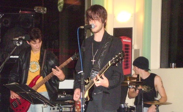 [ATgAAAC3FpczpH1zx8ax2D-Ic3tHfDvxP9LTP5Tpxrf7FmHdNgbrGZC83Pd14iBvxRtQ-UlgNKh-Ama7tQbxPykouVOEAJtU9VAegAMzujVa52dLuGl42sp8h8L8xQ[4].jpg]