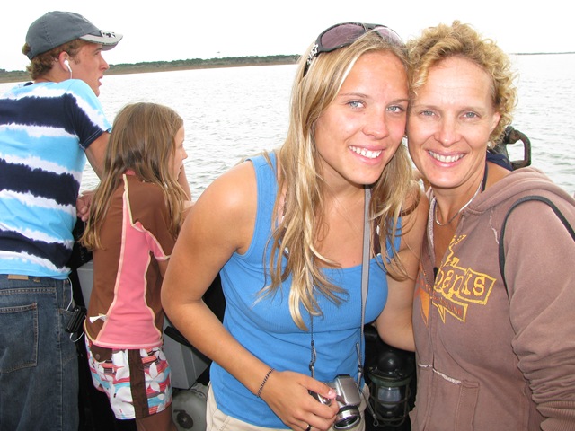 [hatteras 2008 021[2].jpg]