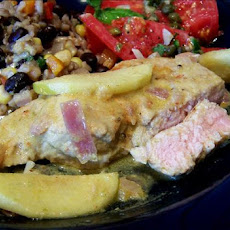 Pork Chops With Creamy Applesauce