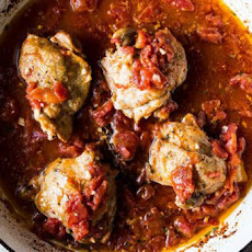 Braised Chicken Thighs with Tomato and Garlic