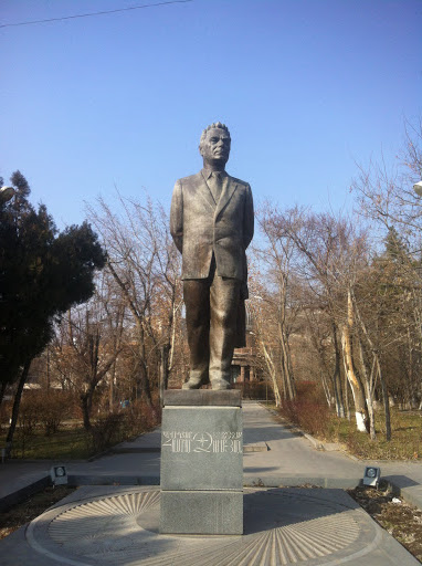 Victor Hambartsumyan Statue