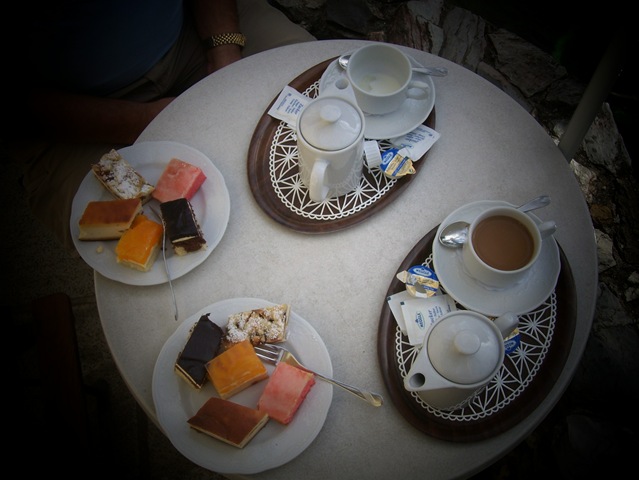 [Kaffee + Kuchen[5].jpg]