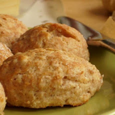 Tiny Whole-Wheat Pepper Scones