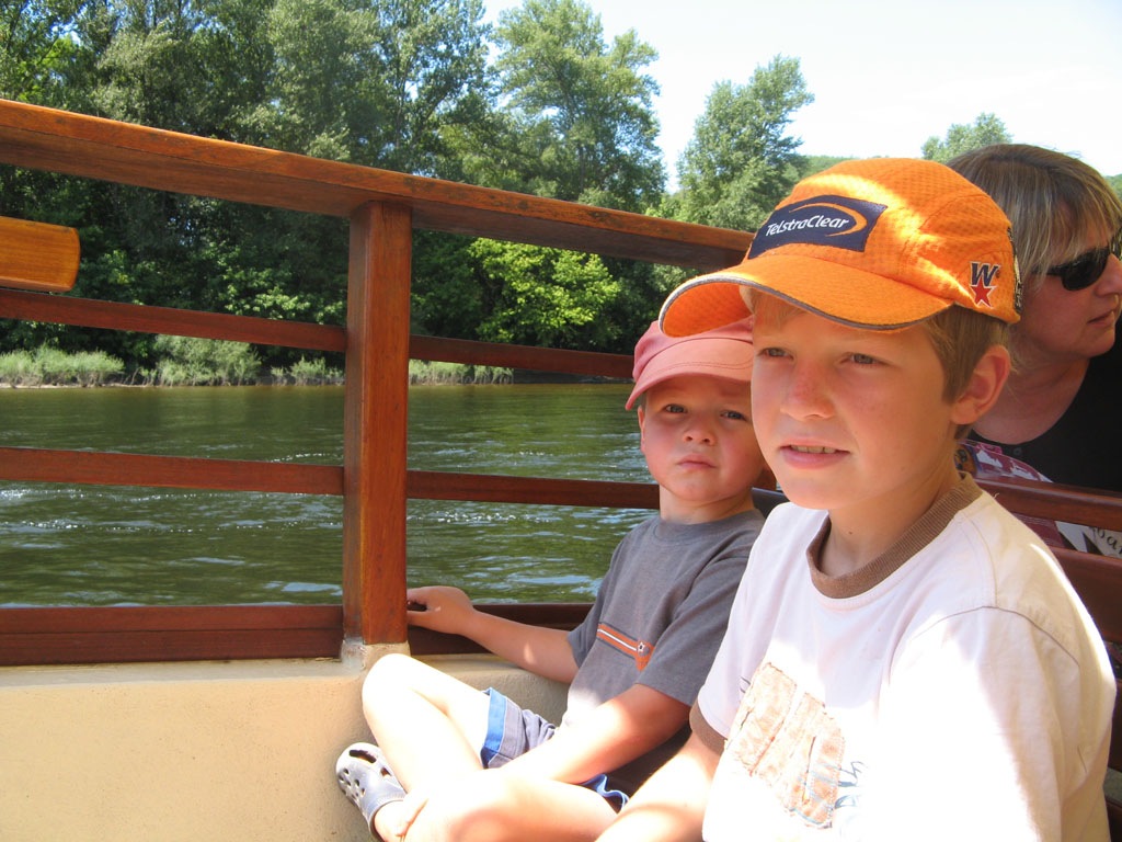 [Boysontheboat[4].jpg]