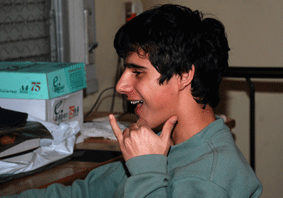 Nathan no computador, é claro!