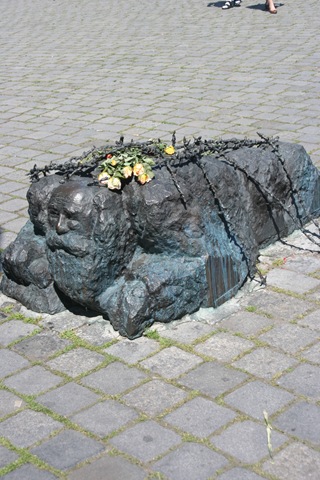 [Vienna20045.jpg]
