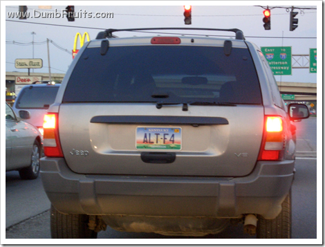 micorsoft windows geek licence plate : alt f4 close window