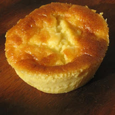 Små Flødekager -Small Cream Cakes - (Danish)